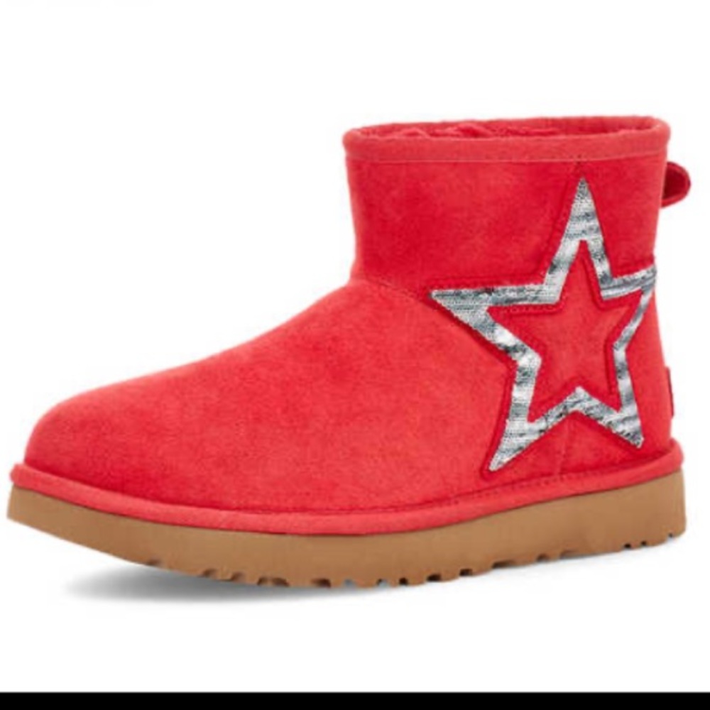 UGG classic mini star boots